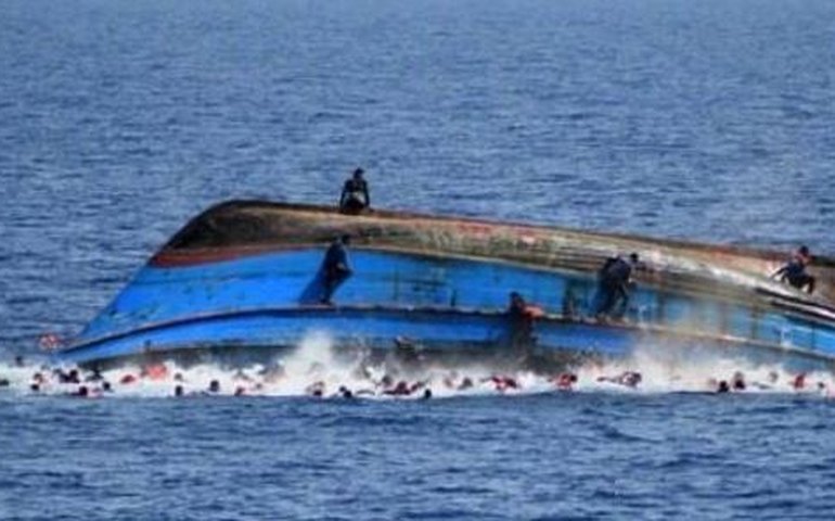 Ao menos 89 imigrantes morrem no mar da Mauritânia; dezenas estão desaparecidos