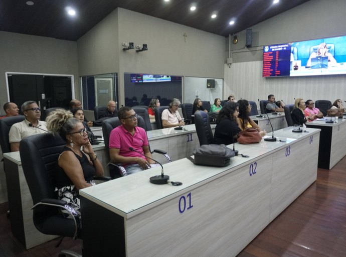Secretaria de Saúde apresenta relatório de prestação de contas em audiência pública na Câmara de Vereadores