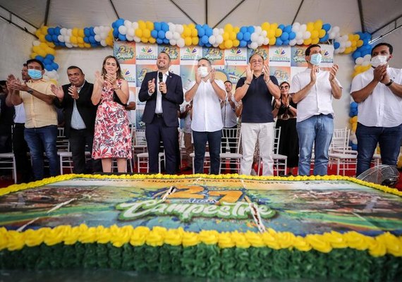 Em Campestre, governador entrega pavimentação de vias e anuncia reconstrução de ponte e do acesso à Usina Santa Tereza