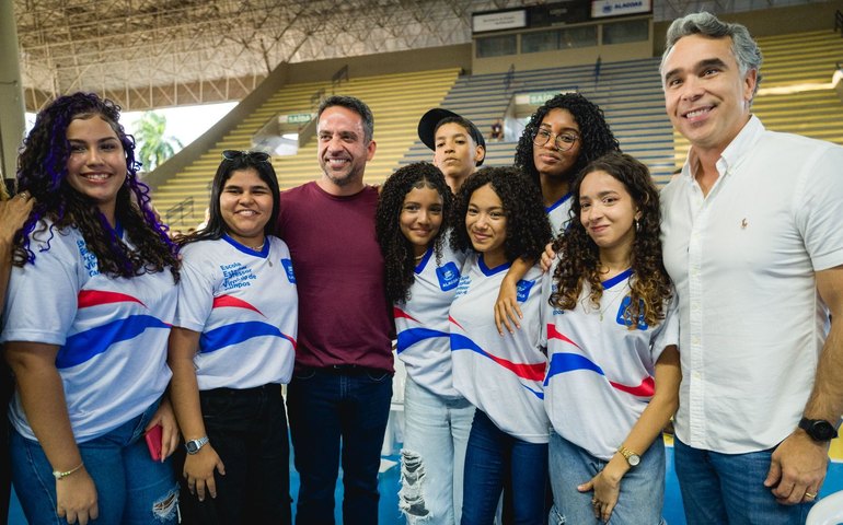 Rafael Brito comemora resultado de Alagoas no IDEB com maior nota da história