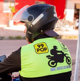 Capacete aberto: conforto ou risco? Motociclistas e especialistas debatem segurança no trânsito