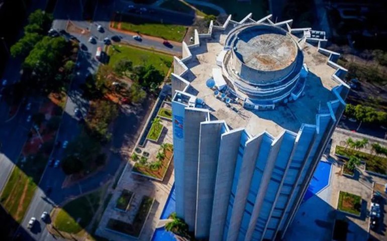 Diretor da Caixa é encontrado morto na sede do banco em Brasília