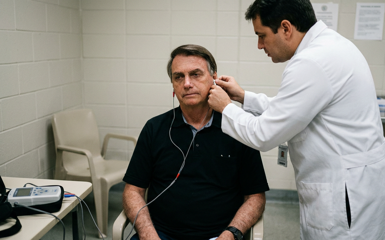 Moraes autoriza Bolsonaro a receber estímulo elétrico craniano para tratar crises de soluço