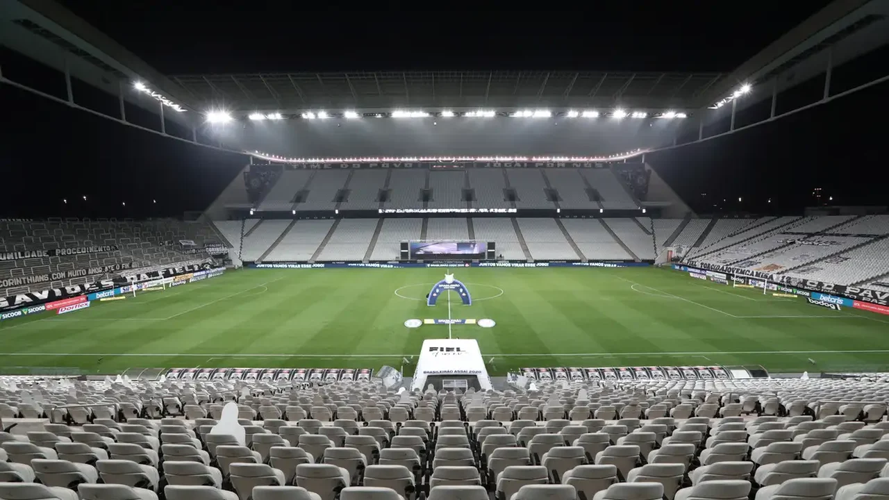 Internacional anuncia ampliação de contrato de Alan Patrick, alvo do Corinthians