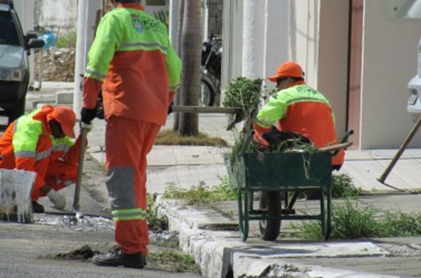 Serviços de limpeza da Slum beneficiam mais de 80 regiões de Maceió