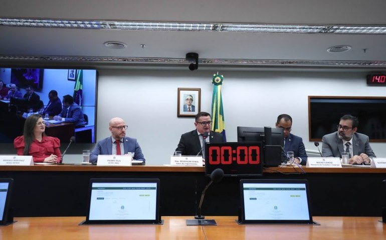 Debatedores defendem integração entre educação profissional e mercado de trabalho