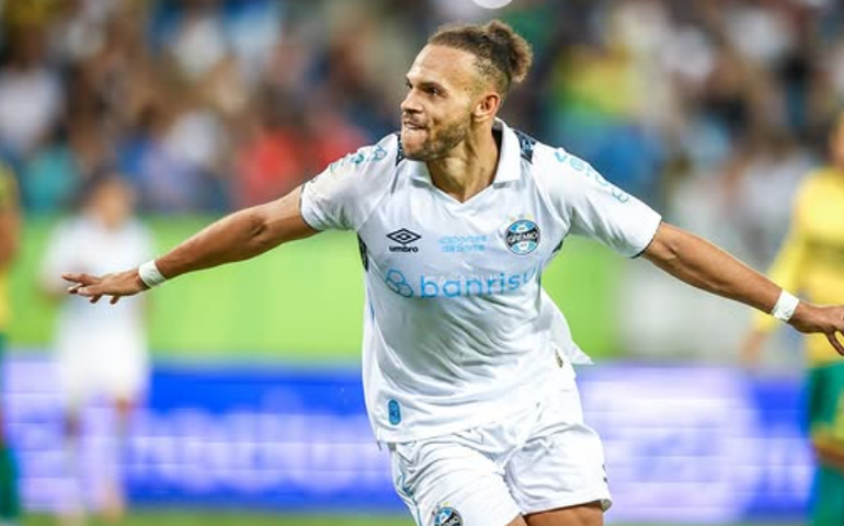 Destaque do Grêmio, Braithwaite atrai interesse do Sevilla, diz jornal 