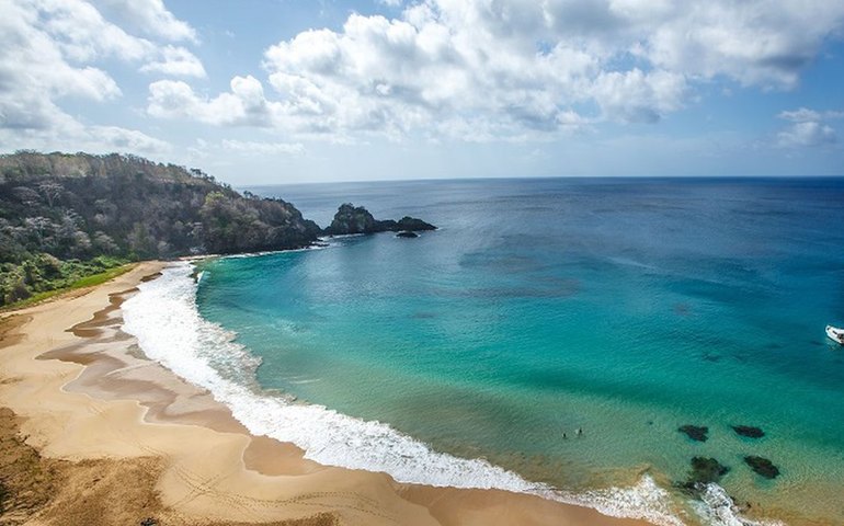 Duas praias brasileiras estão entre as mais bonitas do mundo, segundo novo ranking