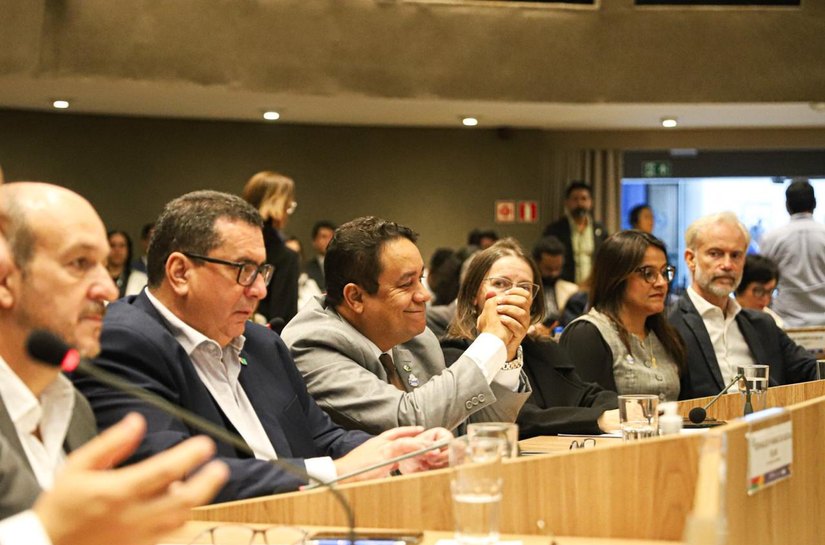 Rodrigo Buarque destaca importância de gestores da Saúde se aprofundarem mais sobre financiamento