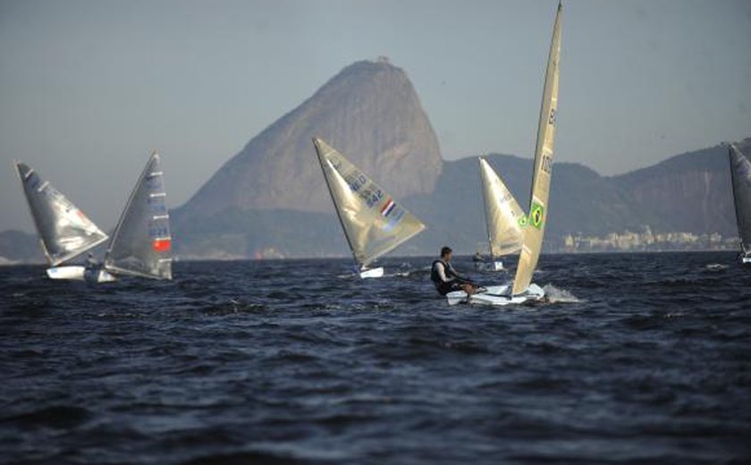 Secretário descarta meta de despoluição de 80% da Baía de Guanabara