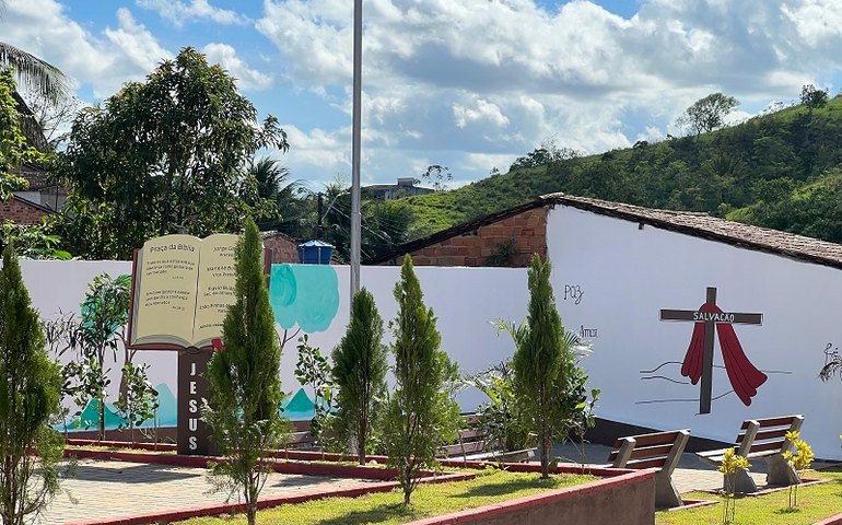 Prefeito Jorge Galvão convida população de Jundiá para inauguração da Praça da Bíblia