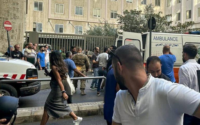 Explosões coordenadas de pagers matam 9 e ferem 2,7 mil no Líbano