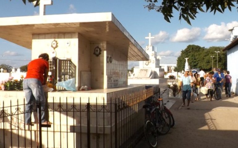 Prefeitura de Arapiraca informa programação para Dia de Finados