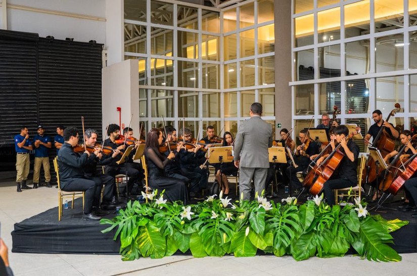 Homenagem e emoção marcam a entrega do Centro de Convenções de Arapiraca