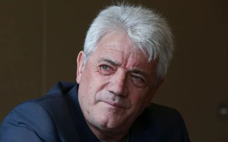 Ídolo do futebol inglês Kevin Keegan revela câncer em estágio avançado e aposta em novo tratamento