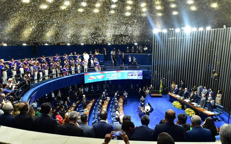 Para IFI, arcabouço fiscal é frágil e dívida pode ir a 125% do PIB em 2035