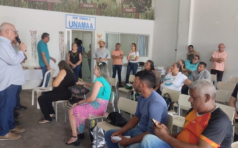 Prefeitura e UNAMAA buscam melhorias para campos de futebol comunitários