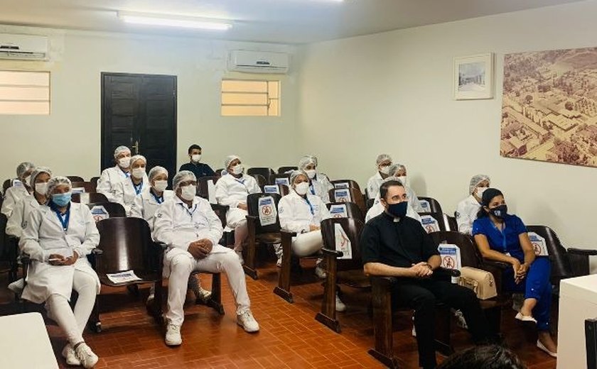 Hospital Santa Rita recepciona estudantes do curso de Técnico de Enfermagem