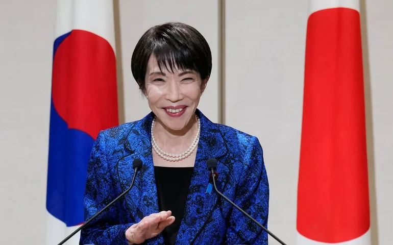 A primeira-ministra japonês, Takaichi, planeja dissolver a Câmara Baixa para antecipar as eleições.