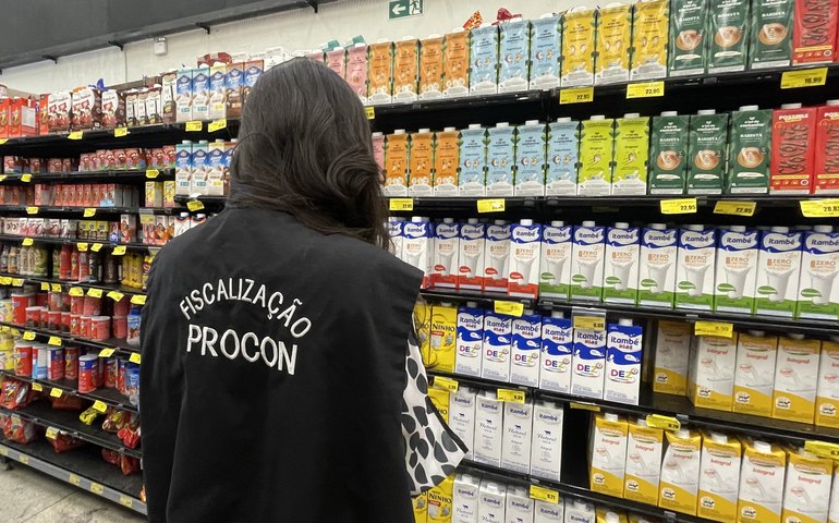 Valor da cesta básica varia até 85% em Maceió, segundo pesquisa do Procon