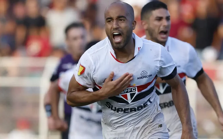 São Paulo vence Ituano nos acréscimos e vai às quartas do Paulistão