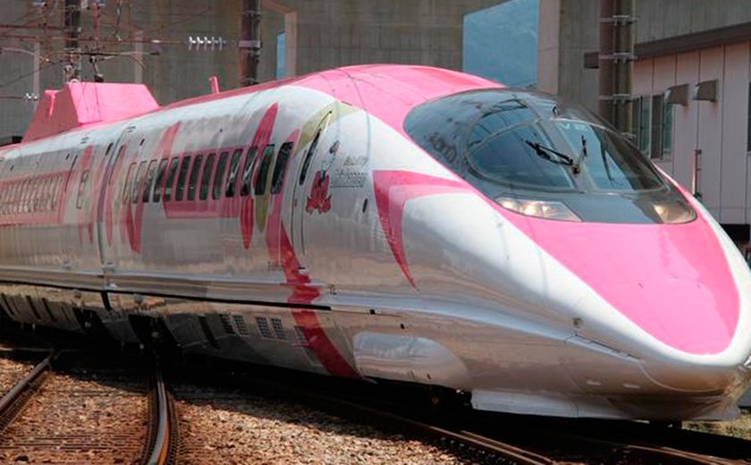 Japão inaugura trem-bala com temática da Hello Kitty