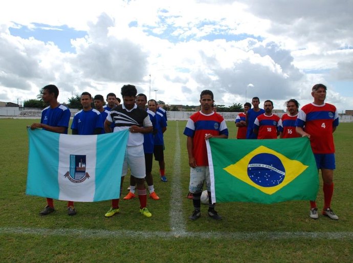 Escolas de São Miguel participam de homenagem do Dia dos Pais