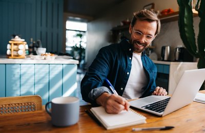 Trabalho remoto e saúde mental: 45% dos profissionais relatam dificuldades