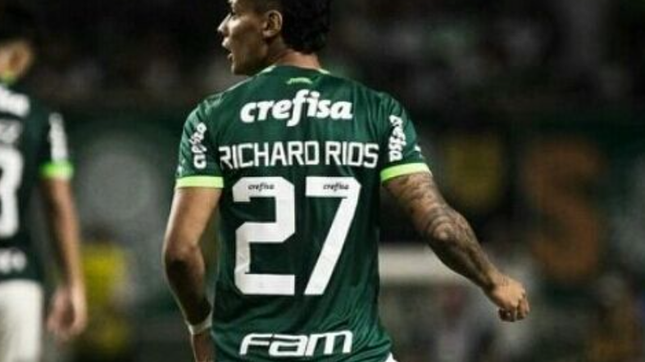 Richard Ríos vê Palmeiras com ânimo renovado para o clássico após triunfo em Curitiba