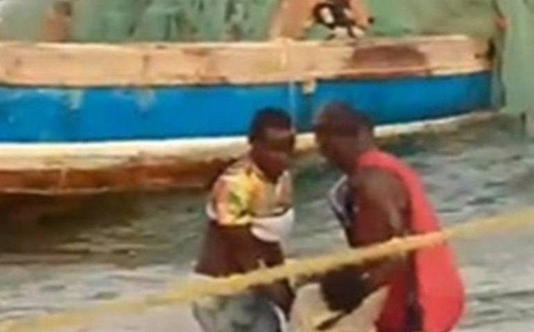 Naufrágio na costa de Moçambique deixa mais de 90 mortos, incluindo menores