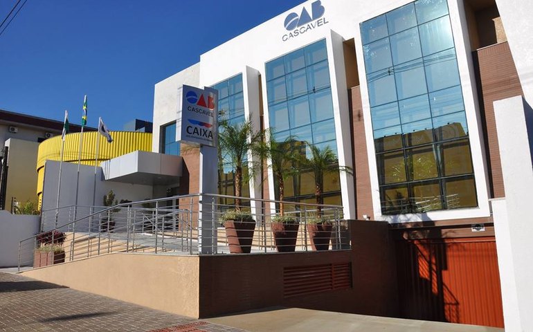 Centenário IAB vê com &#8216;extrema preocupação&#8217; voto que sujeita OAB à fiscalização