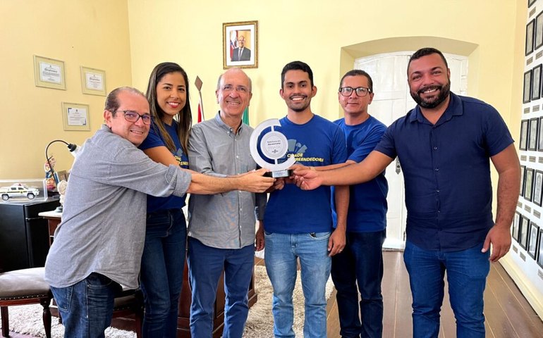 Prefeitura de Penedo é premiada por trabalho desenvolvido na Sala do Empreendedor