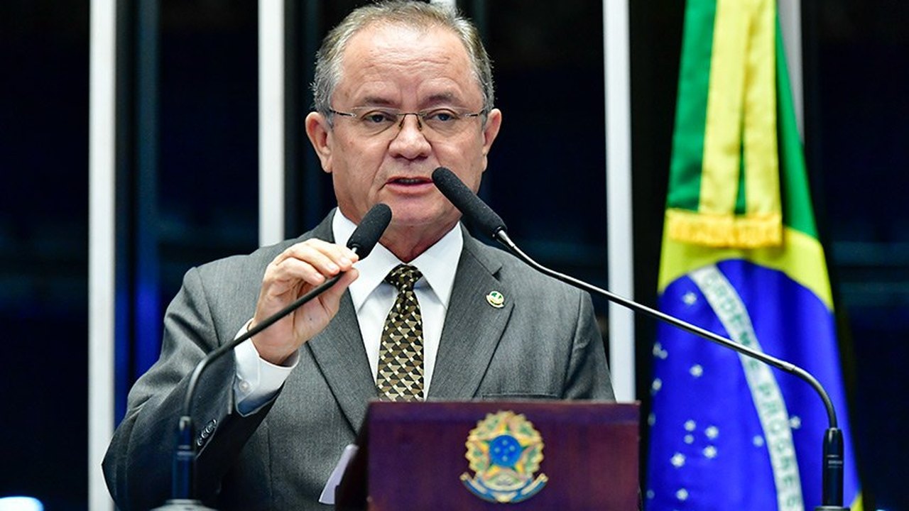 Zequinha Marinho critica valores de empréstimos adquiridos pelo Pará