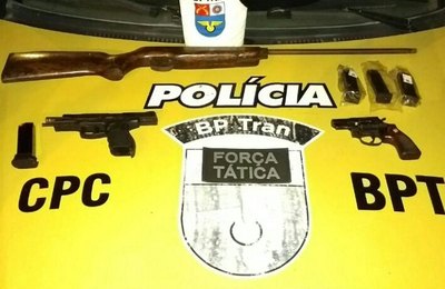 BPTran apreende armas no Centro de Maceió