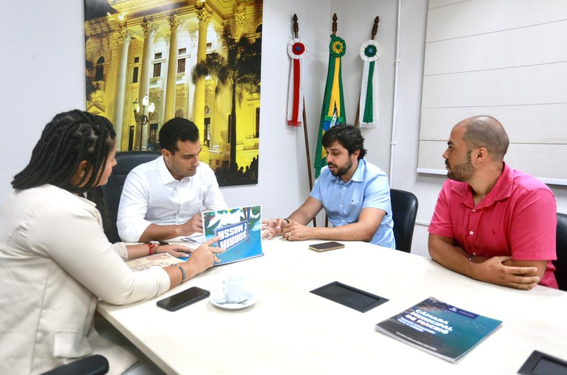 Câmara discute com FMAC criação do projeto 'Vem pro Jaraguá' e corredor cultural