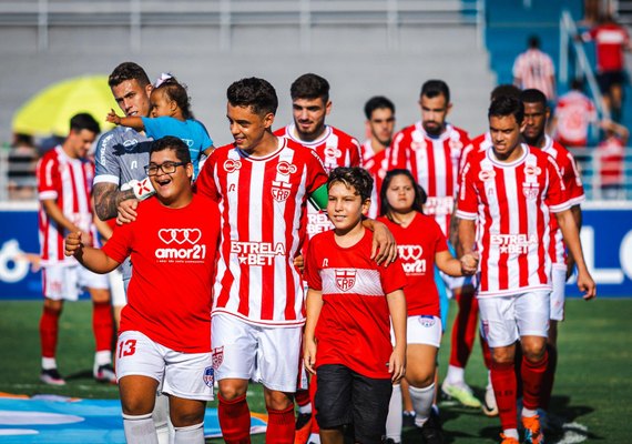 Prefeitura de Maceió transforma estádio em palco de celebridade e acessibilidade