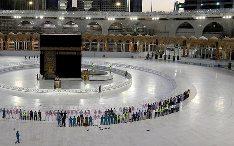 Pandemia dificulta plano Saudita de atrair estrangeiros