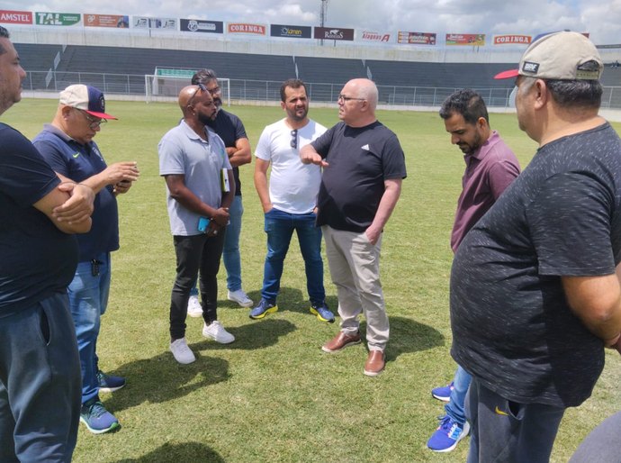 Secretário de Esporte acompanha inspeção técnica da FAF no Municipal de Arapiraca