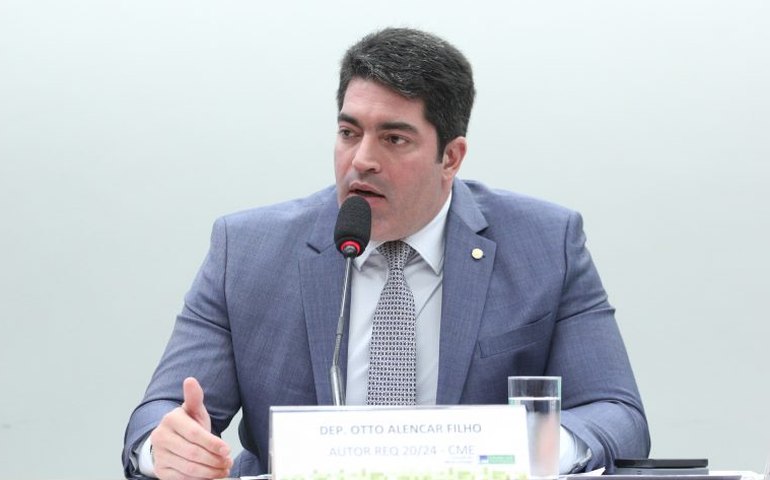 Comissão aprova proibir horário de verão em todo o território nacional