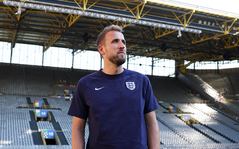 Kane vibra com classificação da Inglaterra à final da Euro: 'Mais um jogo para fazer história'