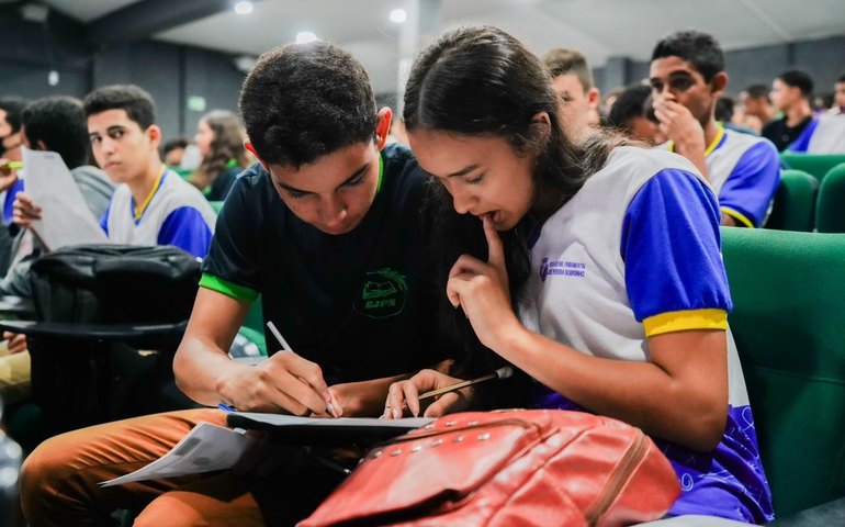 Prefeitura disponibiliza material e aulão preparatório para a Olimpíada Brasileira de Astronomia e Astronáutica
