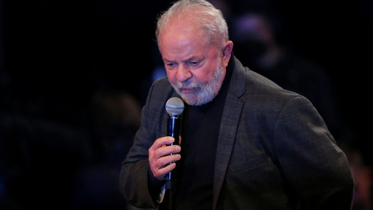 Lula defende que bancos públicos sejam enquadrados e reduzam lucro