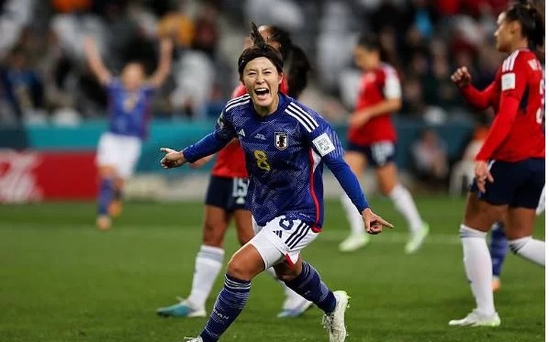 Resumo da Copa: Japão massacra Espanha, Austrália elimina Canadá e Zâmbia marca 1000º gol