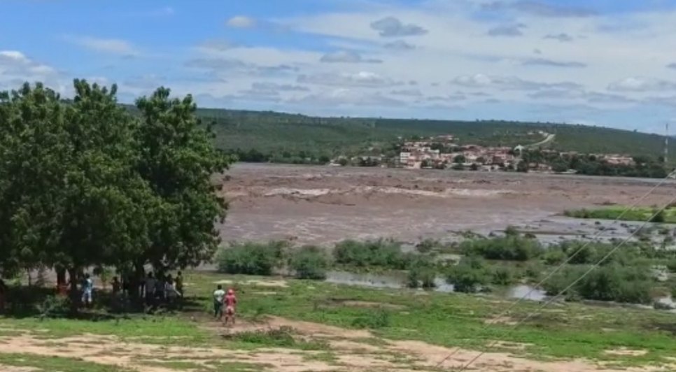 rio ipanema e capivara