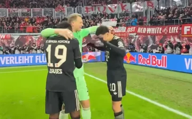 Bayern de Munique vira e goleia Leipzig no retorno de Musiala após seis meses