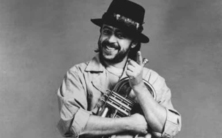 Morre Chuck Mangione, trompetista referência do jazz, aos 84 anos