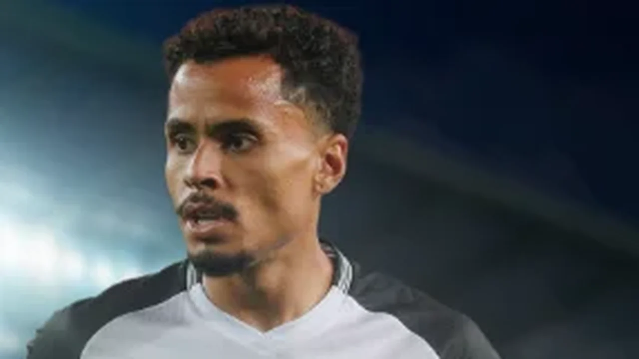 Allan pede desculpas por gesto obsceno e expulsão em derrota do Corinthians no Maracanã