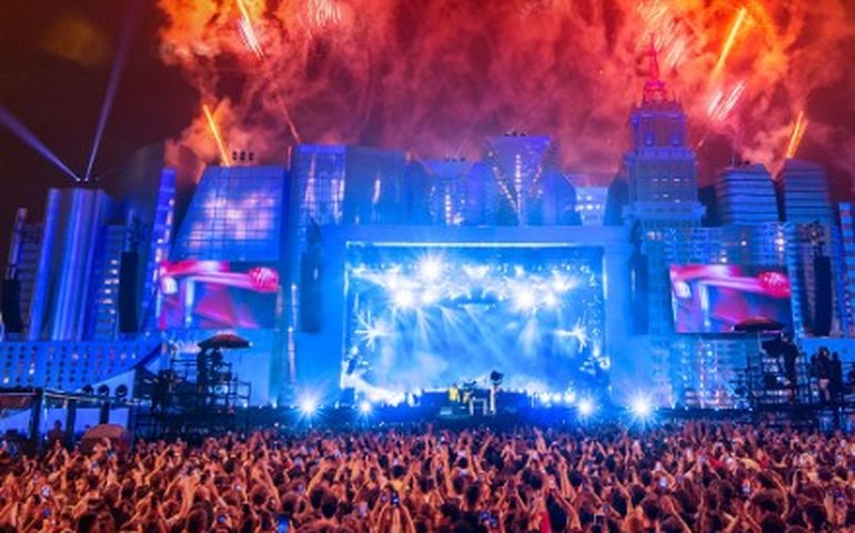 The Town tem espera de 1h em fila virtual no primeiro dia de venda geral