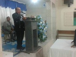 Auxiliar da AD Rio Novo é parabenizado pela igreja