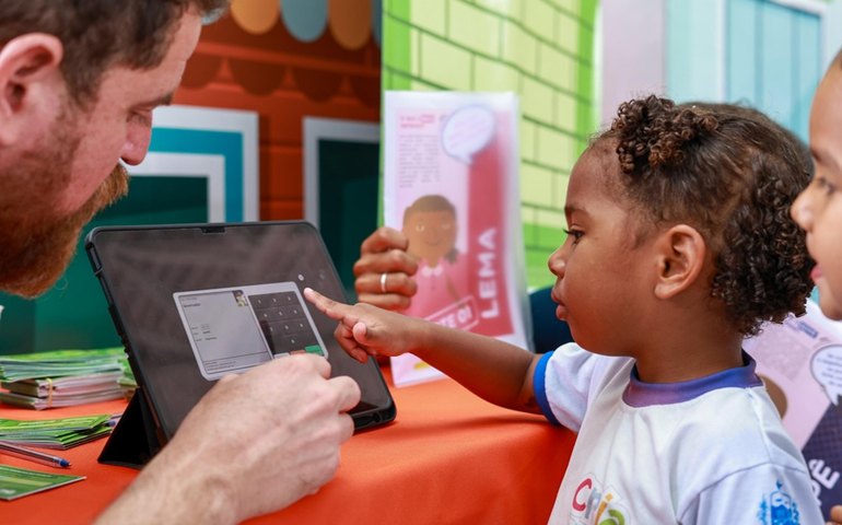 Crianças vivenciam a cidadania de forma lúdica em circuito promovido pela Secretaria da Primeira Infância